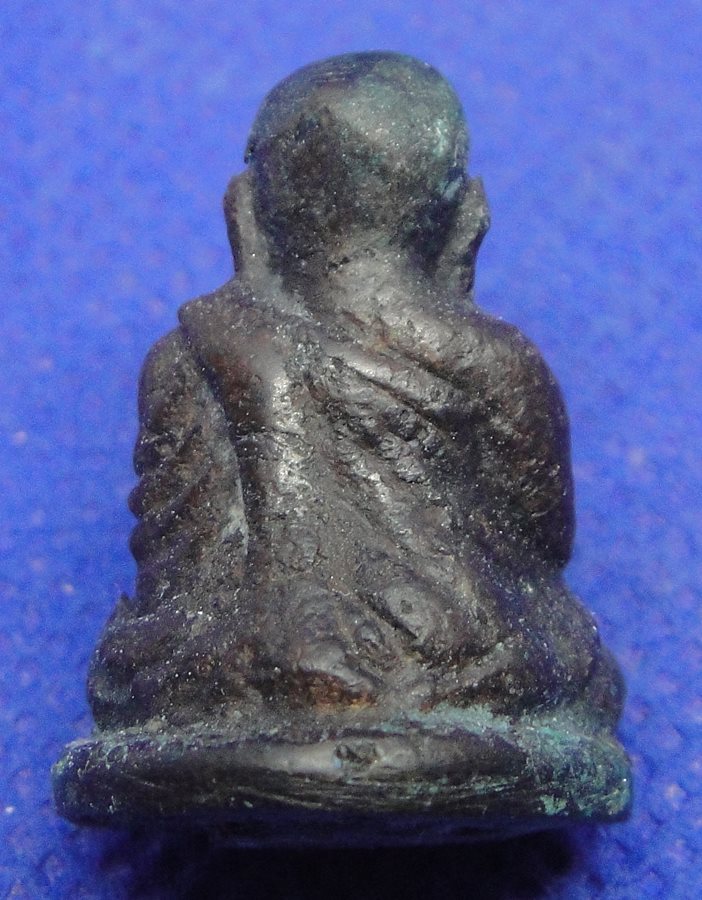 หลวงพ่อเงิน วัดบางคลาน พิมพ์นิยม