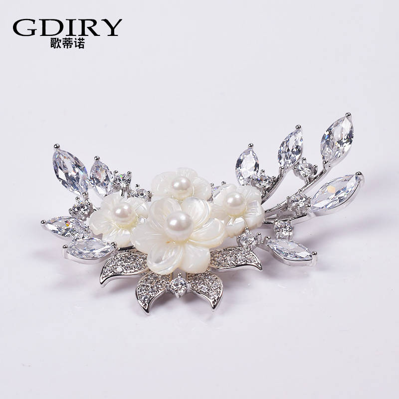 เข็มกลัด เข็มกลัดสวยๆ เข็มกลัดติดเสื้อ Brooch