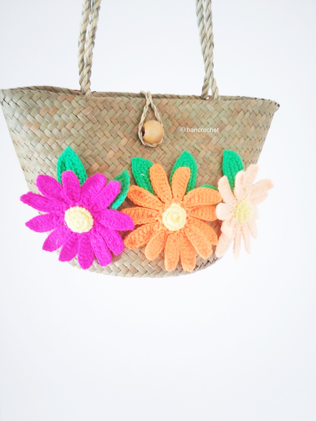 Bancrochet กระเป๋าสานกระจูดประดับดอกไม้ grajood basket weave bags คละสี 7*10*7*12 นิ้ว