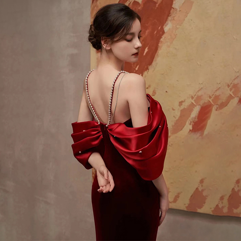 ชุดราตรี ชุดราตรีสวยหรู แบบ ทันสมัย Evening dress