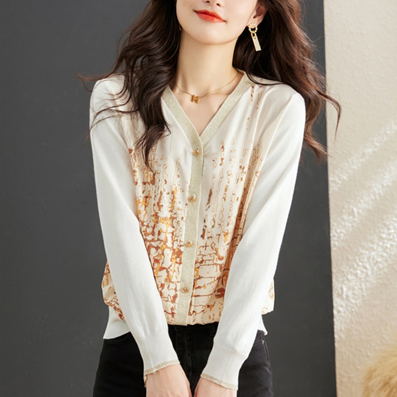 เสื้อเชิ้ตผู้หญิงแขนยาว เสื้อเชิ้ตผู้หญิงใส่ทํางาน 390 บาทต่อชิ้น ฟรีค่าจัดส่ง