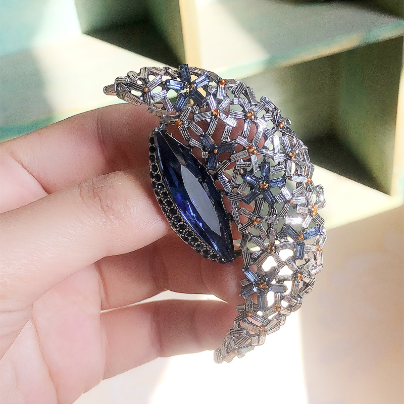 เข็มกลัด เข็มกลัดสวยๆ เข็มกลัดติดเสื้อ Brooch
