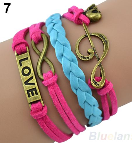 สร้อยข้อมือหนังแท้ แฟชั่นหนังถัก สีฟ้า สลับ ชมพู อักษร LOVE ba012