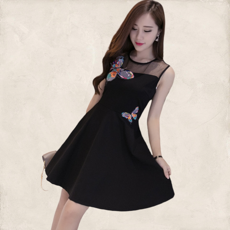 Dress4031 ชุดเดรสน่ารักงานปักรูปผีเสื้อ อกซีทรู ซิปหลังใส่ง่าย ช่วงเอวเข้ารูป ผ้าโพลีเนื้อดีหนาสวยเกรดพรีเมียมมีน้ำหนักทิ้งตัว งานดีผ้าสวยเกินราคา ทรงนี้ใส่ได้บ่อย ใส่ทำงาน/ออกงานได้ **พร้อมส่งสีดำสีเดียวค่ะ