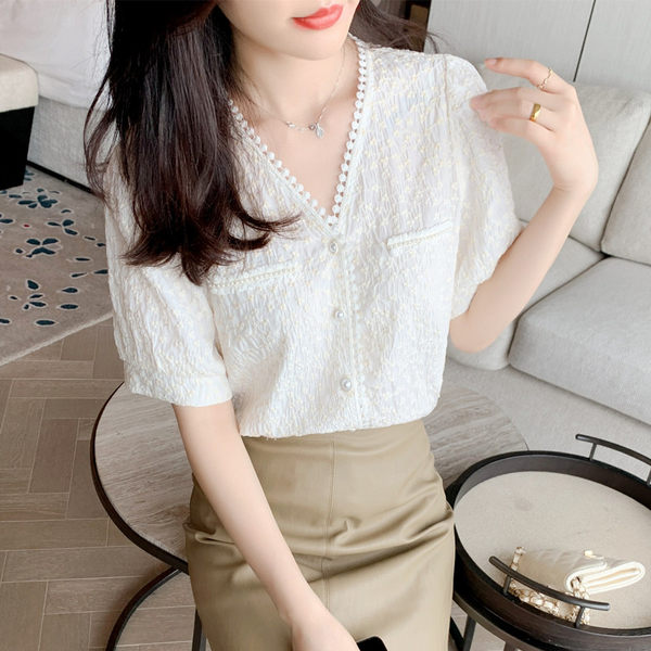 เสื้อลูกไม้ แขนสั้น