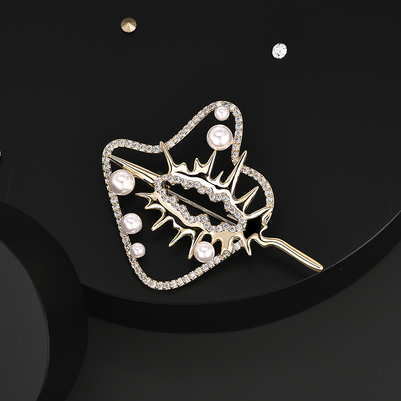 เข็มกลัด เข็มกลัดสวยๆ เข็มกลัดติดเสื้อ Brooch