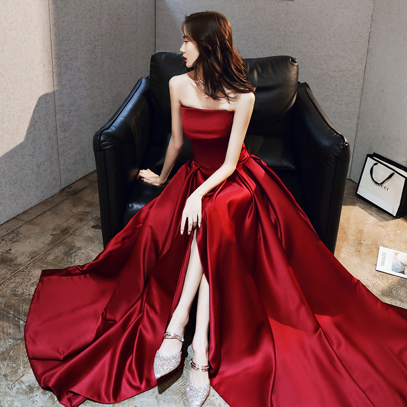 ชุดราตรี ชุดราตรีสวยหรู แบบ ทันสมัย Evening dress