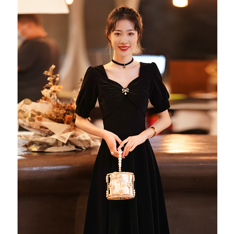 ชุดราตรี ชุดราตรีสวยหรู แบบ ทันสมัย Evening dress