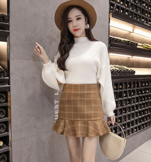 กระโปรงใส่เที่ยว ใส่เรียน กระโปรงใส่ทำงาน กระโปรงสั้น ลายสก็อต มีระบาย ด้านล่าง กระโปรงแฟชั่น แบบสวย ๆ มีดีไซน์ 841502