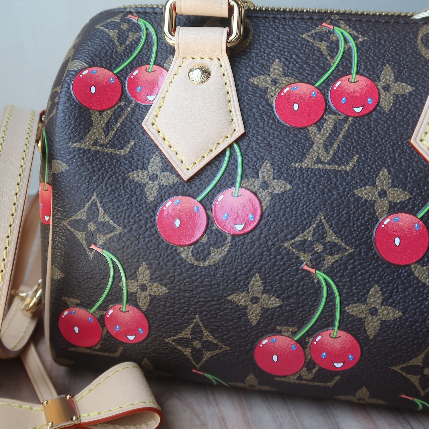 Louis Vuitton X Murakami Monogram Cherry Speedy 20 Ban"