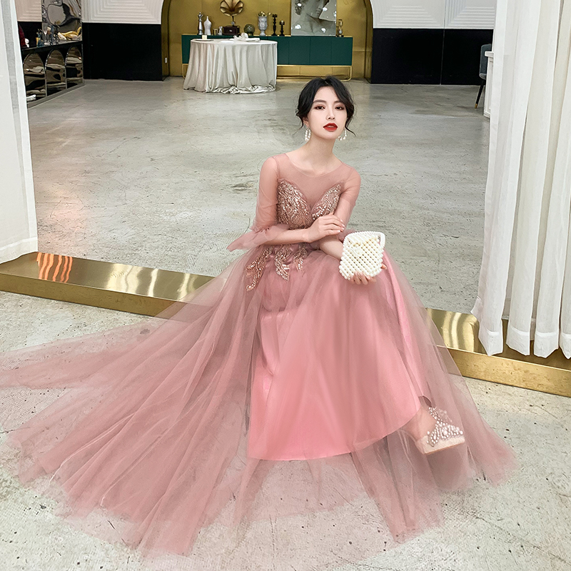 ชุดราตรี ชุดราตรีสวยหรู แบบ ทันสมัย Evening dress