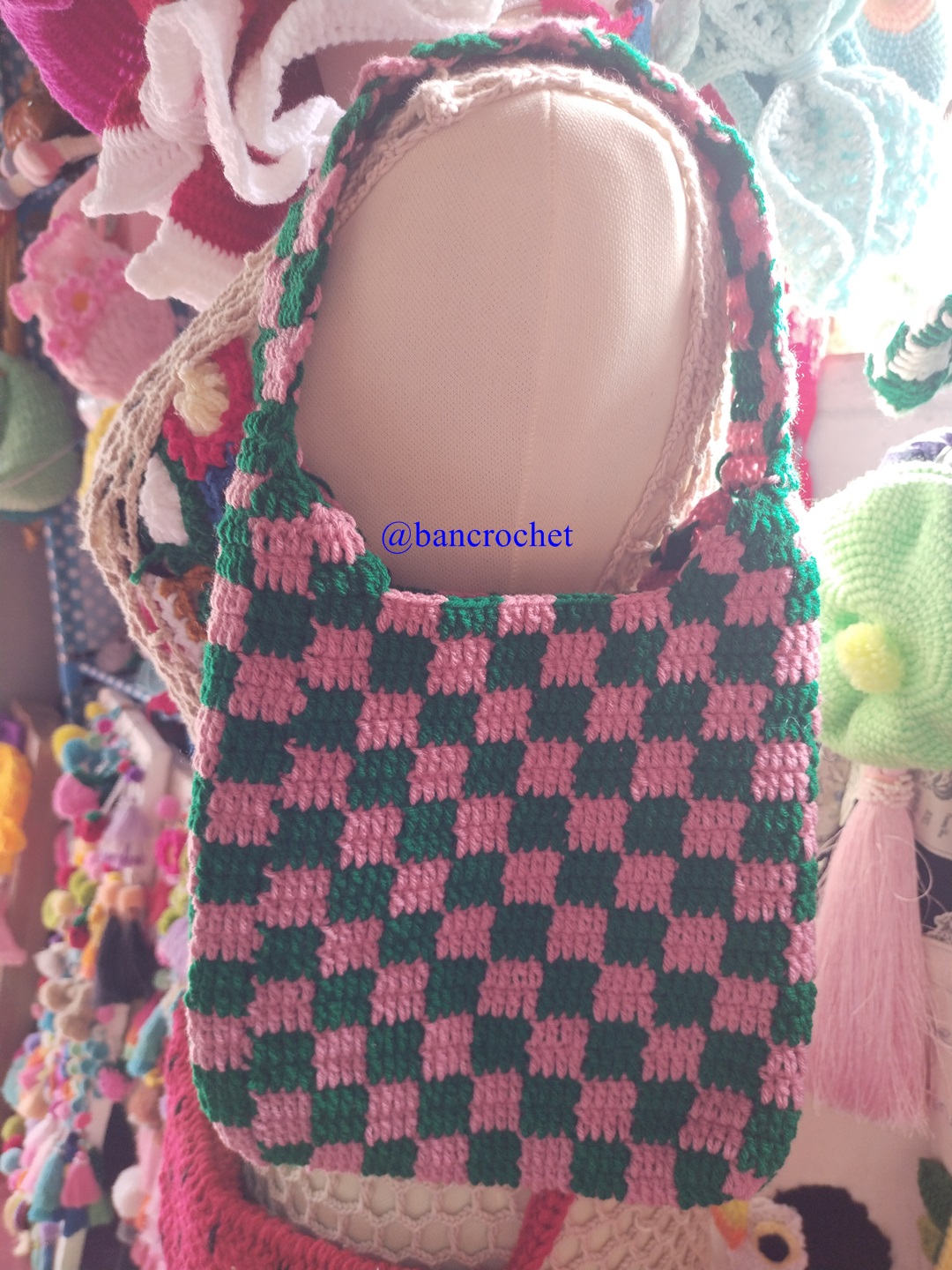 Bancrochet กระเป๋าถักลายตาราง Crochet Bag หลากสี 20*20 cm