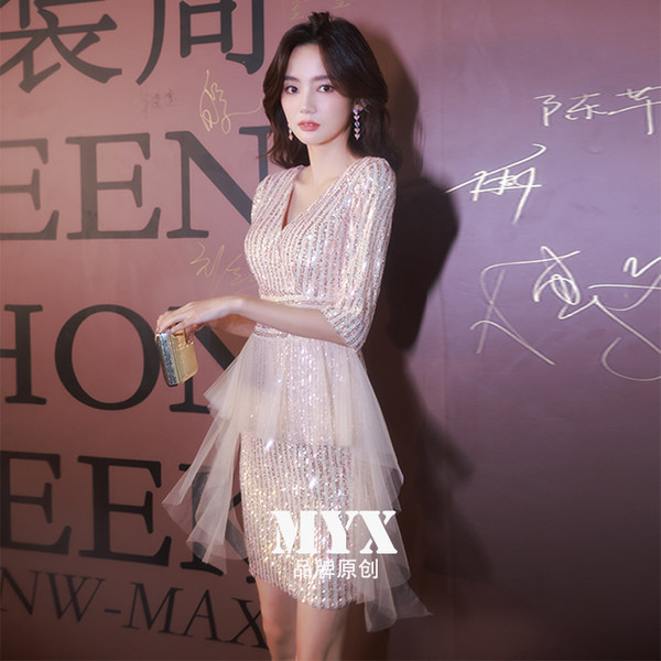 ชุดราตรี ชุดราตรีสวยหรู แบบ ทันสมัย Evening dress