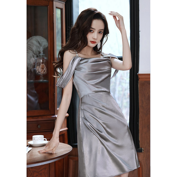 ชุดราตรี ชุดออกงาน ดีไซน์หรู แบรนด์ Angel