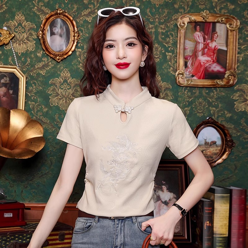 เสื้อเชิ้ตผู้หญิงใส่ทํางาน 390 บาทต่อชิ้น ฟรีค่าจัดส่ง