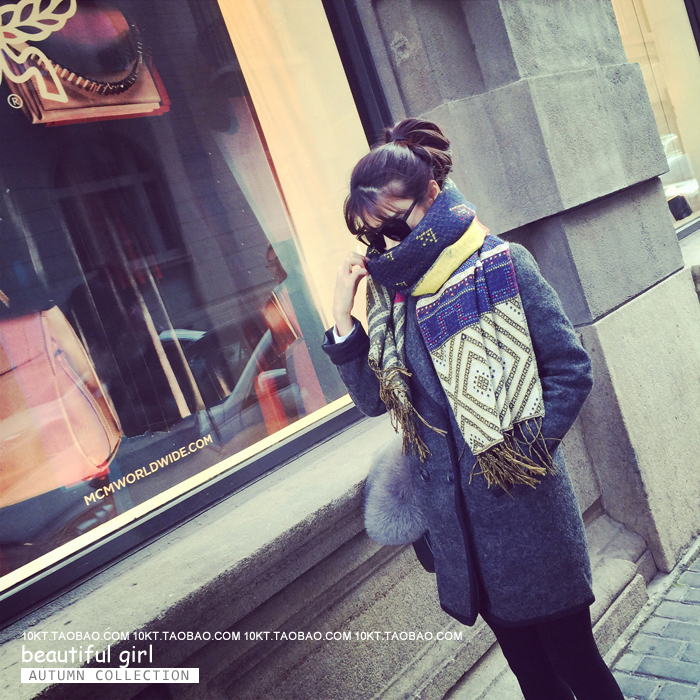 ผ้าพันคอ/ผ้าคลุมไหล่ กันหนาว ลายเก๋ๆ จะใส่คลุมหรือพันคอ ก็เก๋ พร้อมส่งเลยจ้า same pic