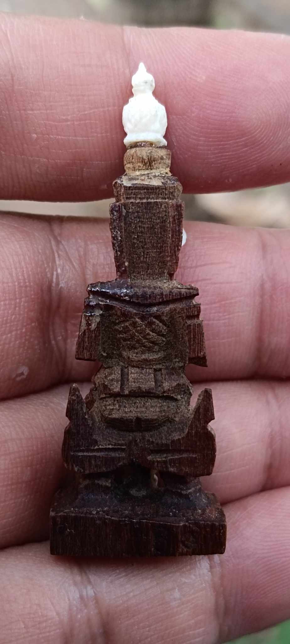 ท้าวเวสุวรรณเจ้าคุณหมูเขี้ยวแก้ว วัดทรงธรรมวรวิหาร