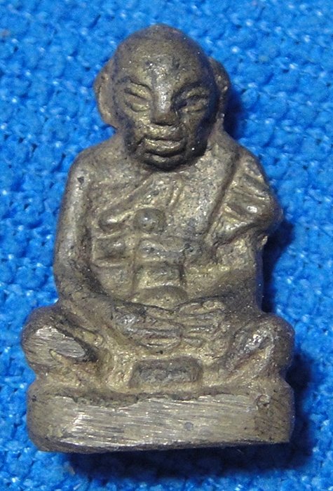 หลวงปู่สุข วัดโพธิ์ทรายทอง