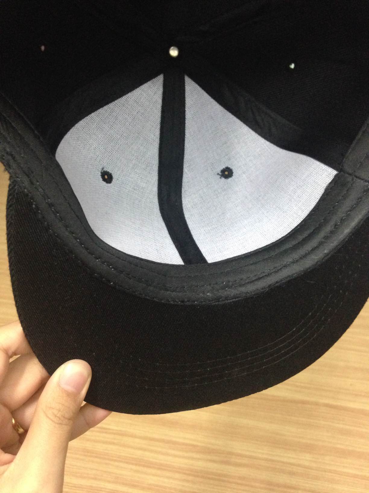 หมวกทรงฮิปฮอป ผ้าชาลีสีดำ แต่งโบว์เก๋ๆด้านหลัง ดำ free