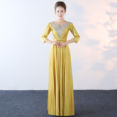 ชุดราตรี ชุดออกงาน ดีไซน์หรู