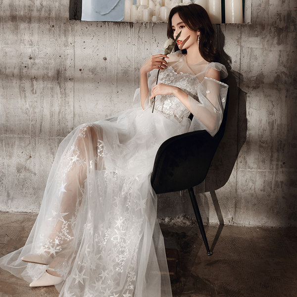 ชุดราตรี ชุดราตรีสวยหรู แบบ ทันสมัย Evening dress