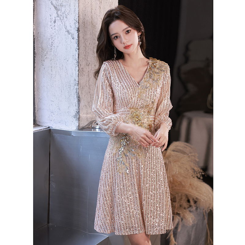 ชุดราตรี ชุดราตรีสวยหรู แบบ ทันสมัย Evening dress