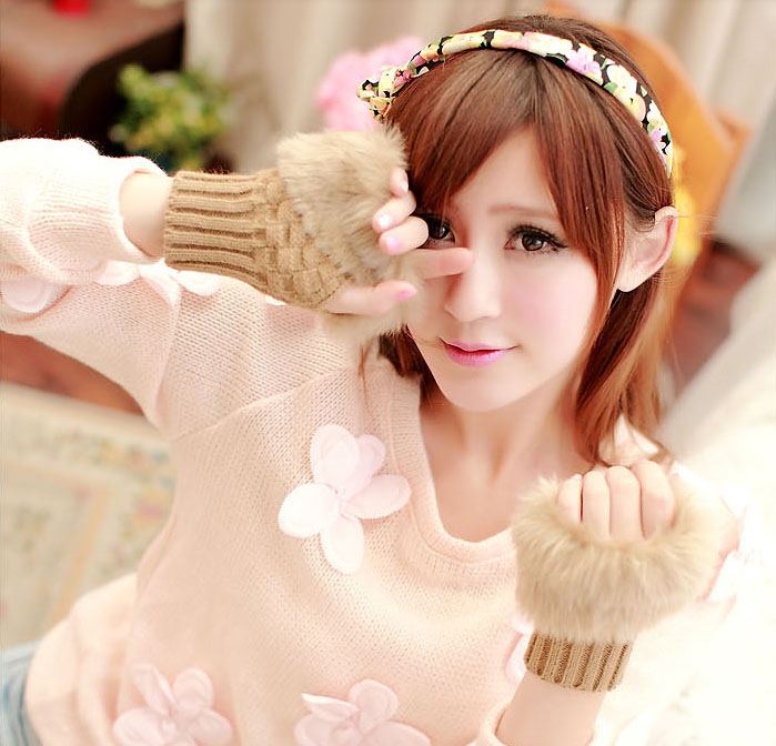 ถุงมือขนเฟอร์ กันหนาว พร้อมส่ง KHAKI