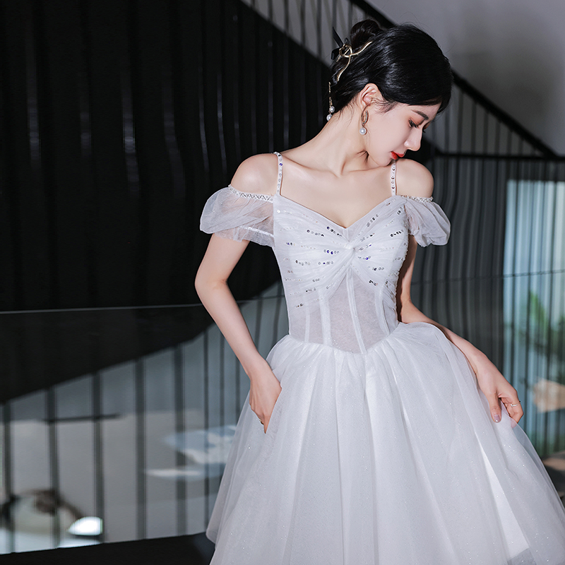 ชุดราตรี ชุดราตรีสวยหรู แบบ ทันสมัย Evening dress