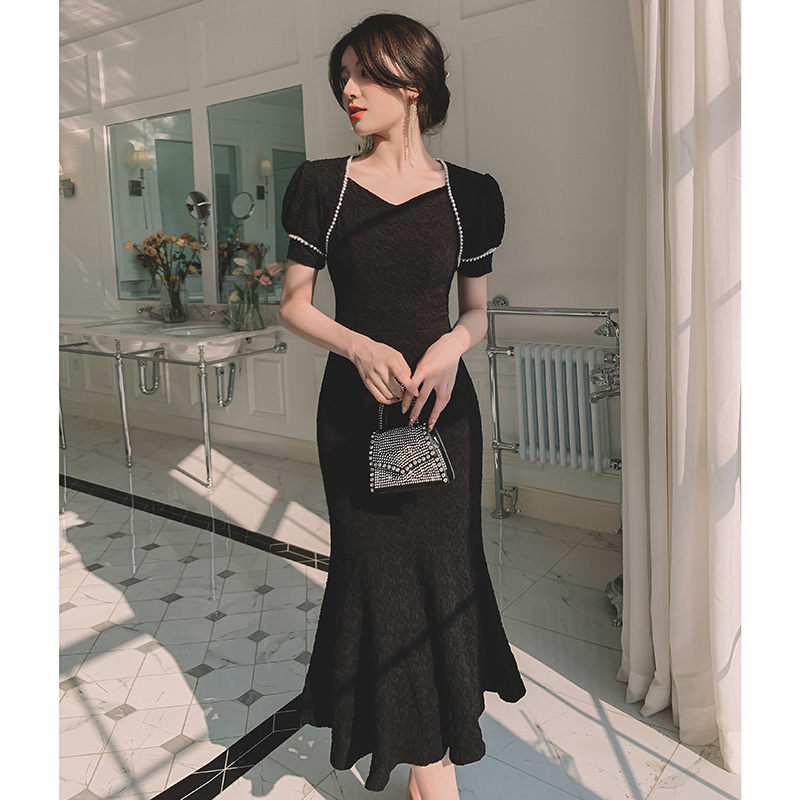 ชุดราตรี ชุดราตรีสวยหรู แบบ ทันสมัย Evening dress