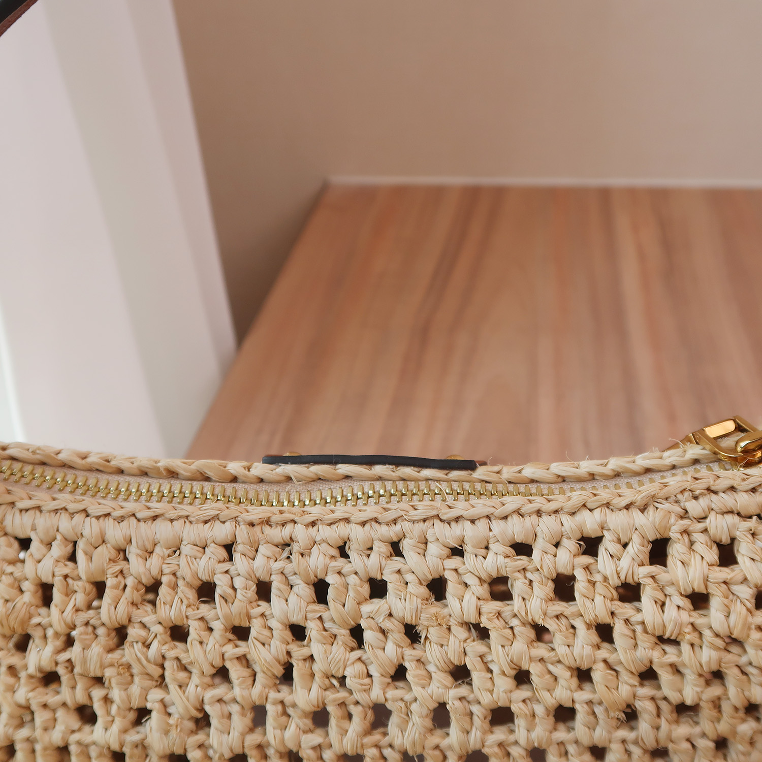 LV Natural Tan Raffia Hills Pochette (พารากอน 8 วัน)