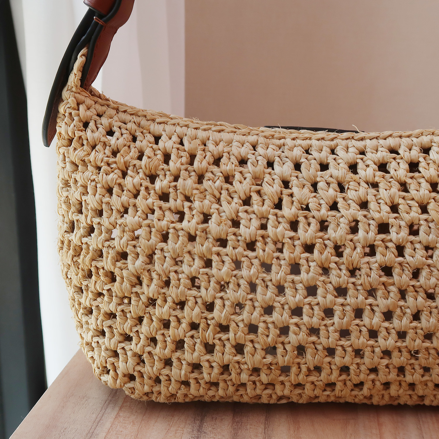 LV Natural Tan Raffia Hills Pochette (พารากอน 8 วัน)