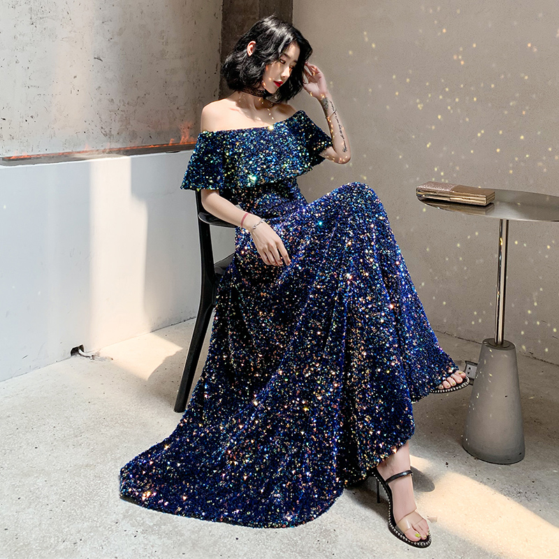 ชุดราตรี ชุดราตรีสวยหรู แบบ ทันสมัย Evening dress