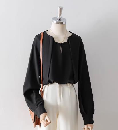 เสื้อสีดำสุภาพ เรียบหรู ดูดี เหมาะกับทุกโอกาส | เสื้อผู้หญิงสุภาพ