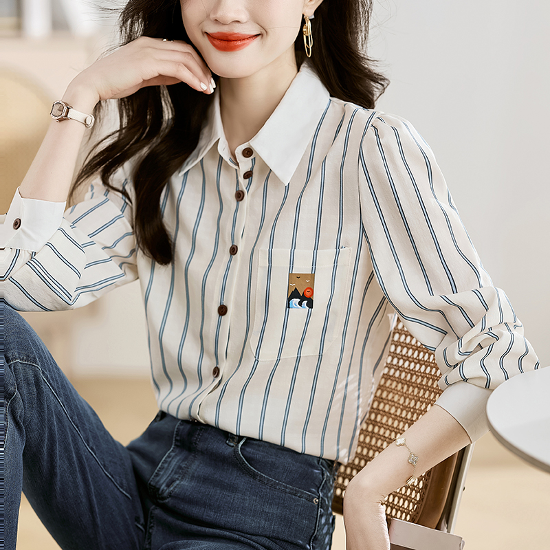 เสื้อเชิ้ตผู้หญิงแขนยาว เสื้อเชิ้ตผู้หญิงใส่ทํางาน 390 บาทต่อชิ้น ฟรีค่าจัดส่ง