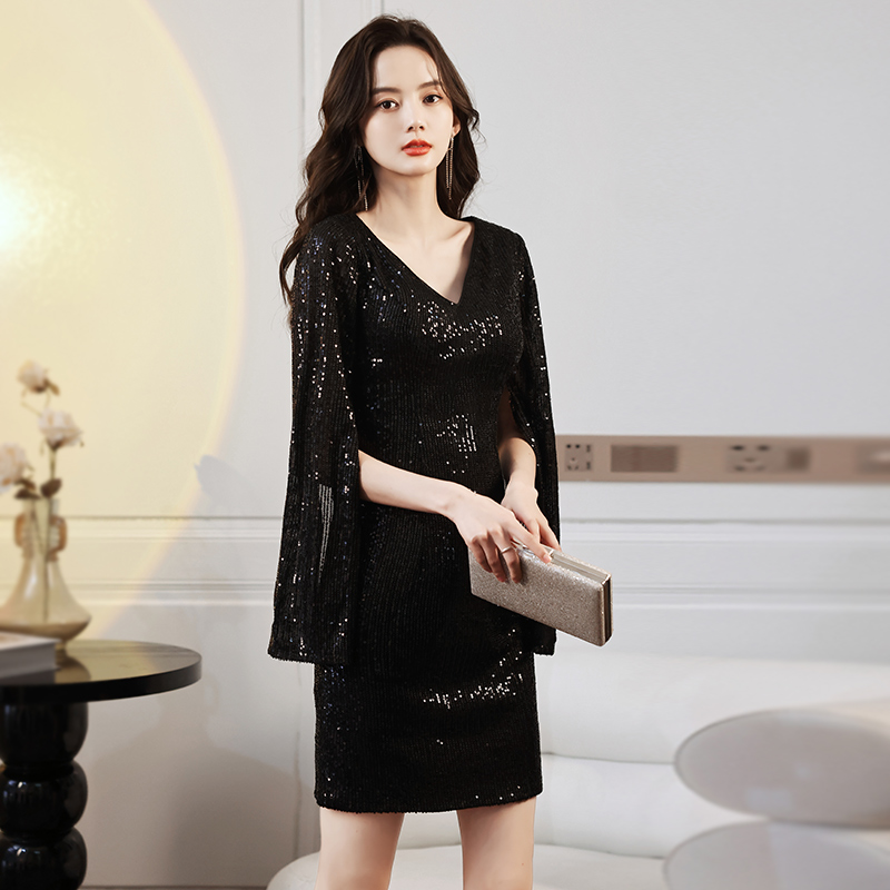ชุดราตรี ชุดราตรีสวยหรู แบบ ทันสมัย Evening dress