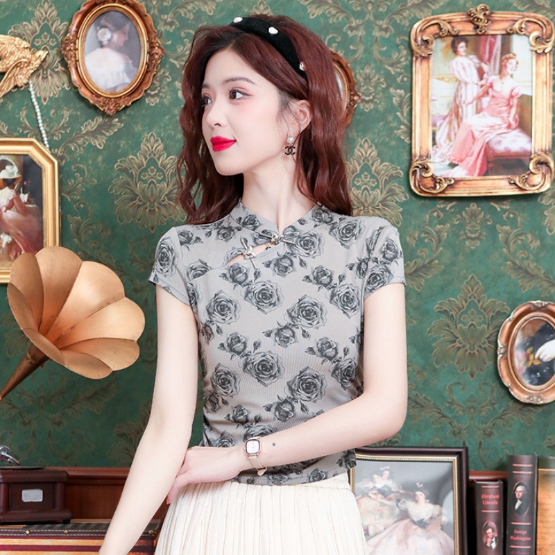 เสื้อเชิ้ตผู้หญิงใส่ทํางาน 390 บาทต่อชิ้น ฟรีค่าจัดส่ง