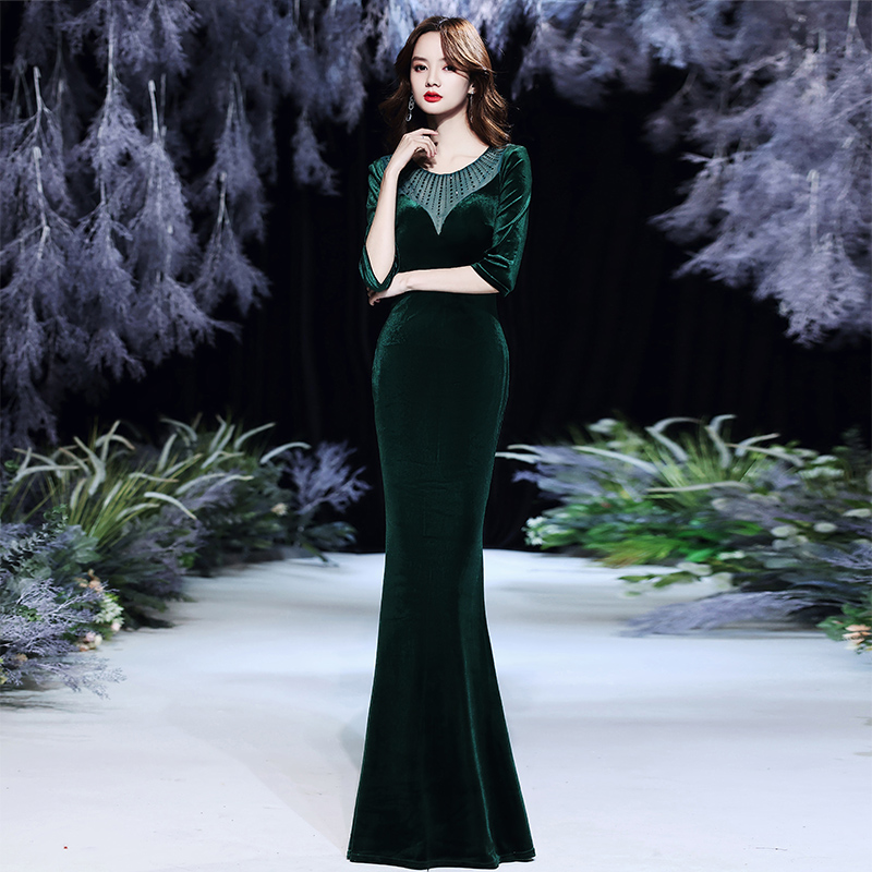 ชุดราตรี ชุดราตรีสวยหรู แบบ ทันสมัย Evening dress