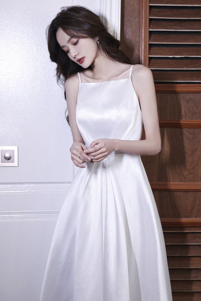ชุดราตรี ชุดออกงาน ดีไซน์หรู แบรนด์ Angel