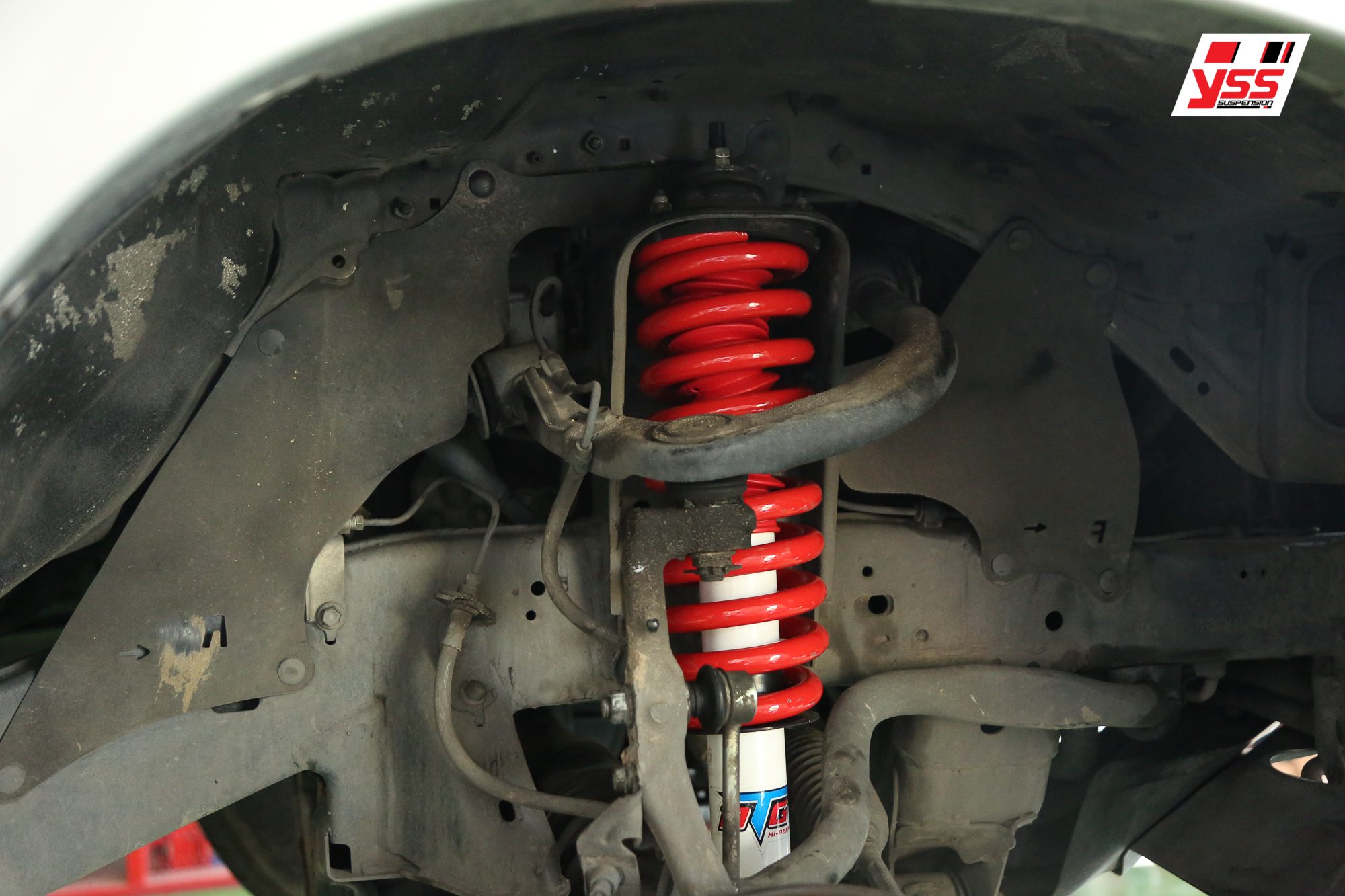 โช้คอัพรถยนต์ สปริง YSS รุ่น DTG Plus รถ Toyota Fortuner 05-14 สูงสแตนดาร์ด