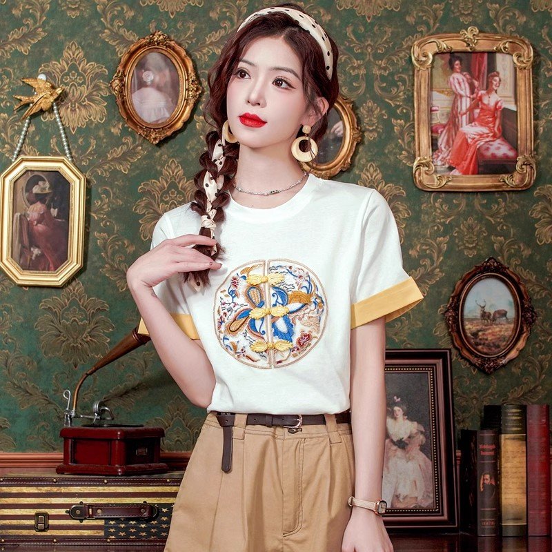 เสื้อเชิ้ตผู้หญิงใส่ทํางาน 390 บาทต่อชิ้น ฟรีค่าจัดส่ง