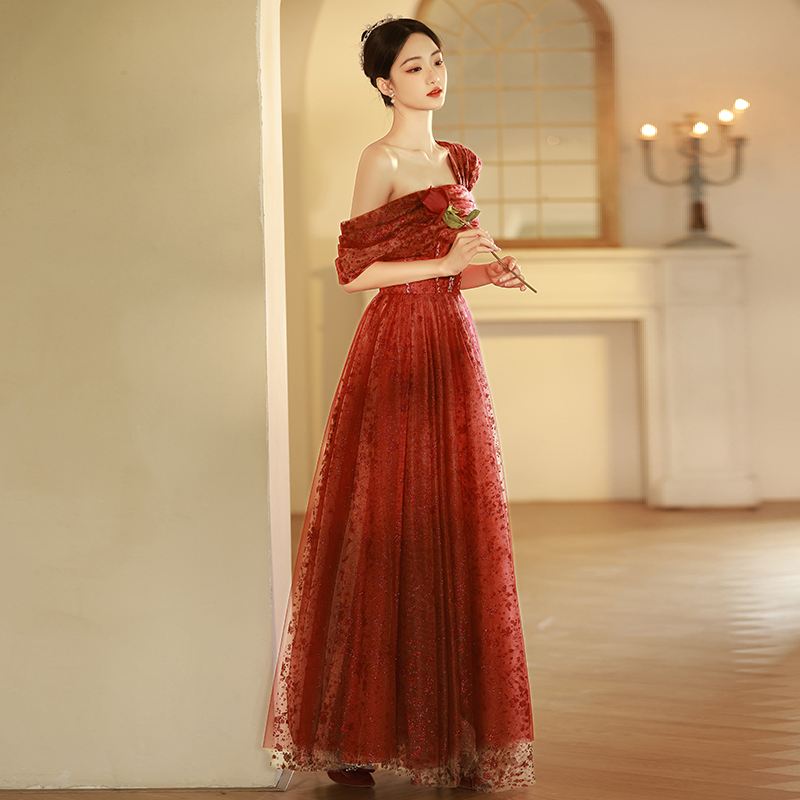 ชุดราตรี ชุดราตรีสวยหรู แบบ ทันสมัย Evening dress