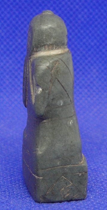 พระปิดตาหินแกะ