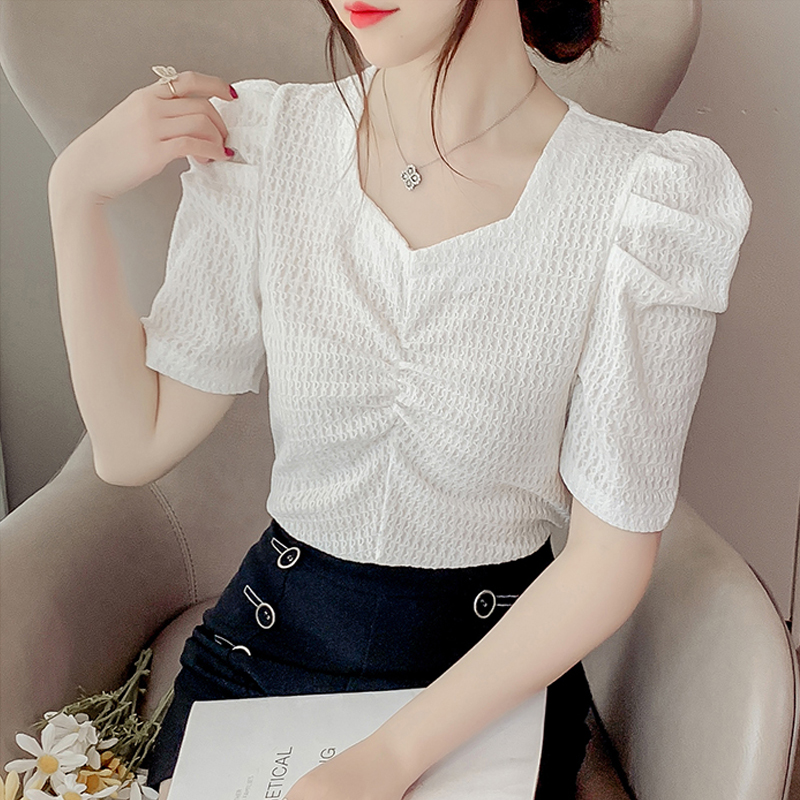 เสื้อลูกไม้ แขนสั้น