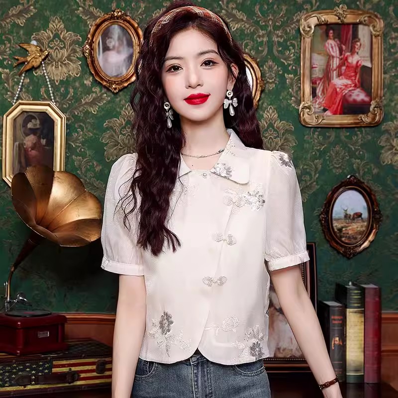 เสื้อเชิ้ตผู้หญิงใส่ทํางาน 390 บาทต่อชิ้น ฟรีค่าจัดส่ง