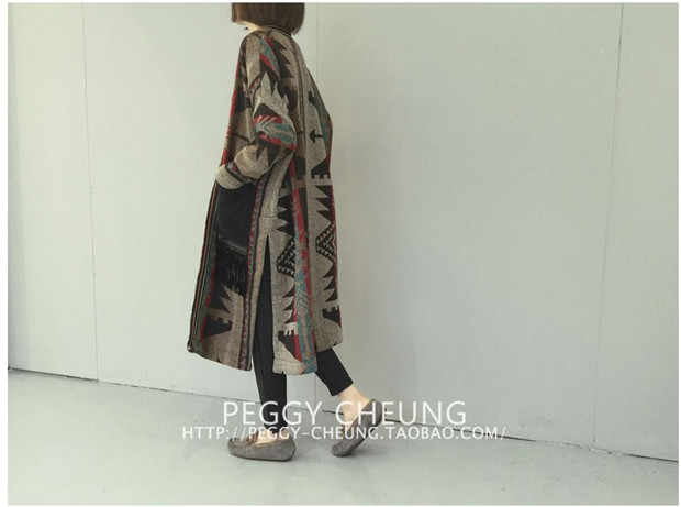 เสื้อคลุมกันหนาว ตัวยาว ผ้าทอเนื้อแน่นนุ่ม งานดีผ้าดีตามแบบเลยจ้า ใครชอบแนวนี้ต้องรีบจัดเลยจ้า