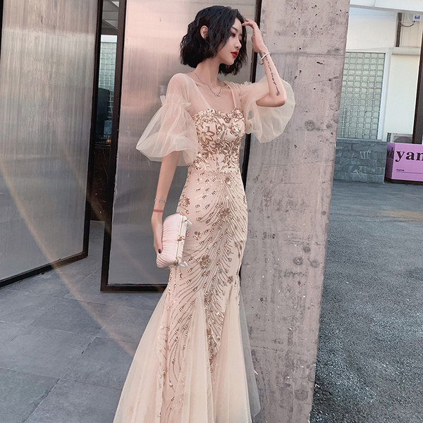 ชุดราตรี ชุดราตรีสวยหรู แบบ ทันสมัย Evening dress