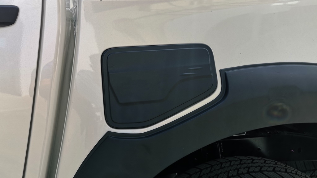 ครอบฝาถัง ดำด้าน All New D-MAX ปี 2020 ขึ้นไป