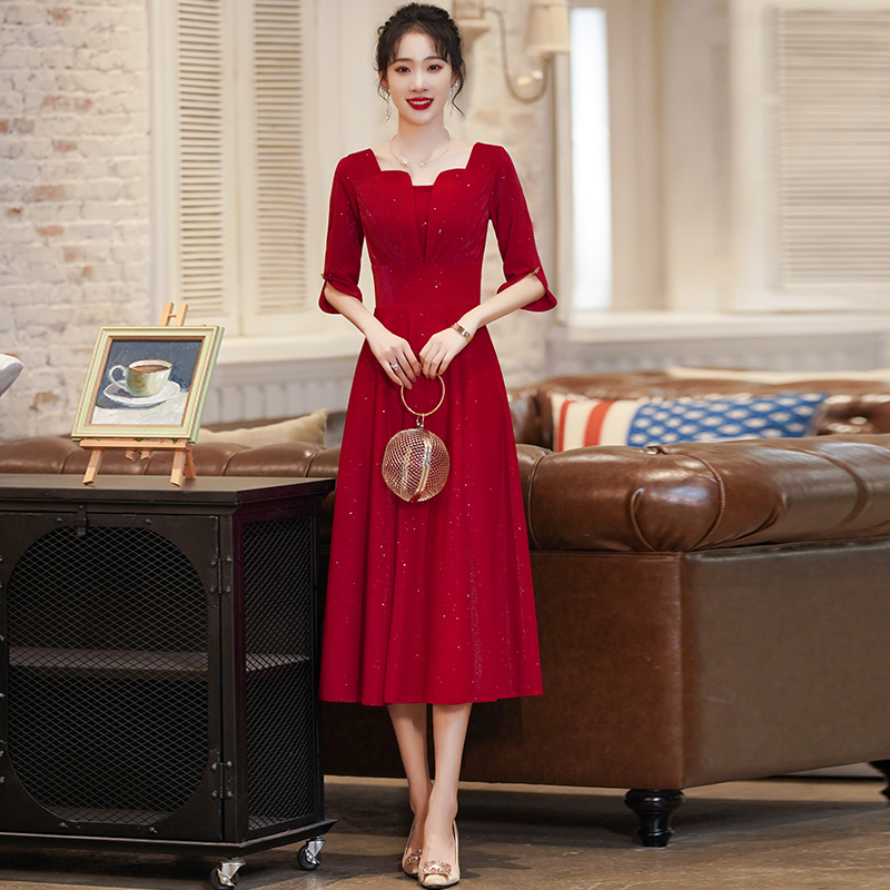 ชุดราตรี ชุดราตรีสวยหรู แบบ ทันสมัย Evening dress