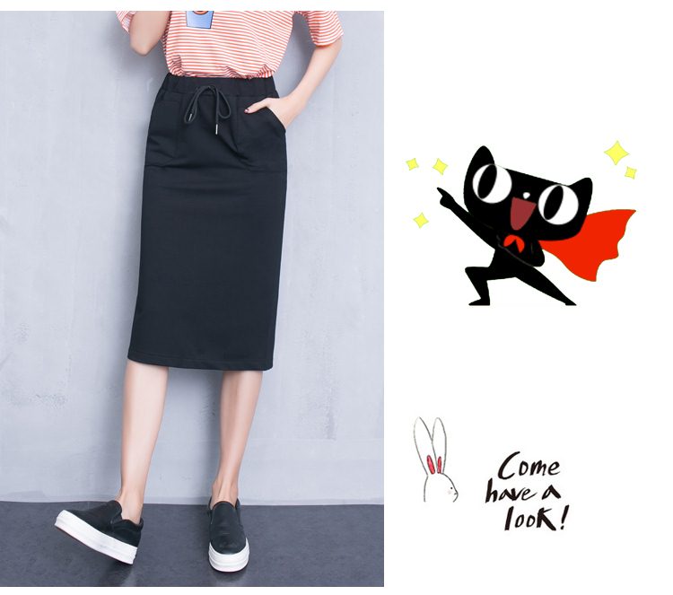 Skirt353 กระโปรงยาวเอวยืดสีพื้นดำ ผ่าชายด้านหลังเล็กน้อยเพื่อความคล่องตัว มีกระเป๋าข้างและหลัง ผ้าคอตตอนซอฟท์เกรดพรีเมี่ยมเนื้อดีหนานุ่มยืดหยุ่นได้สูงใส่สบายสุด