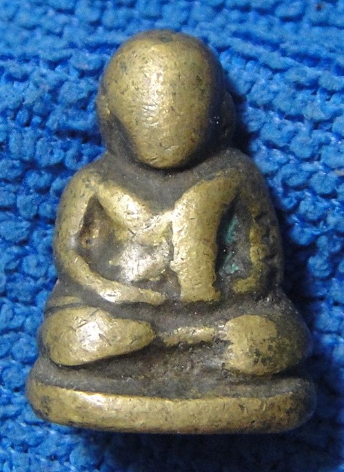 หลวงพ่อเงิน วัดห้วยเขน